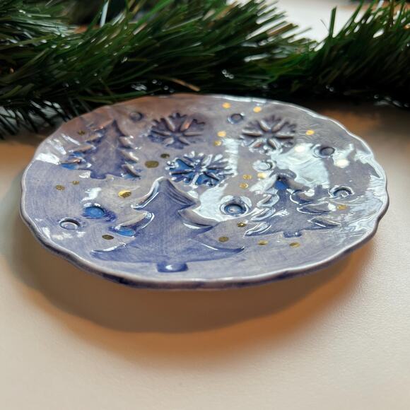 Blue Ceramic Snowflake & Spruce Tree Ring, Trinket or Ear Bud Ceramic Dish - Picture 3 of 10